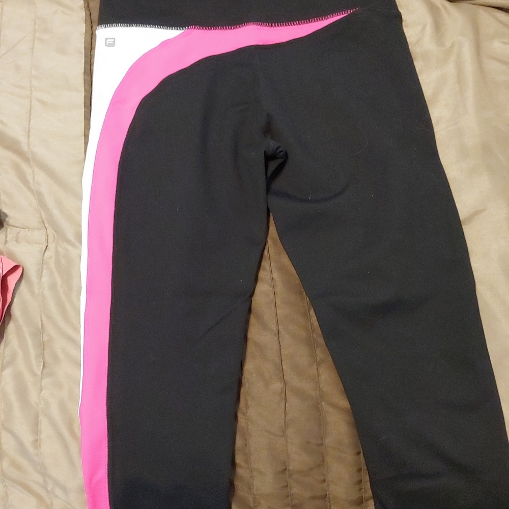 Fabletics cropped leggings